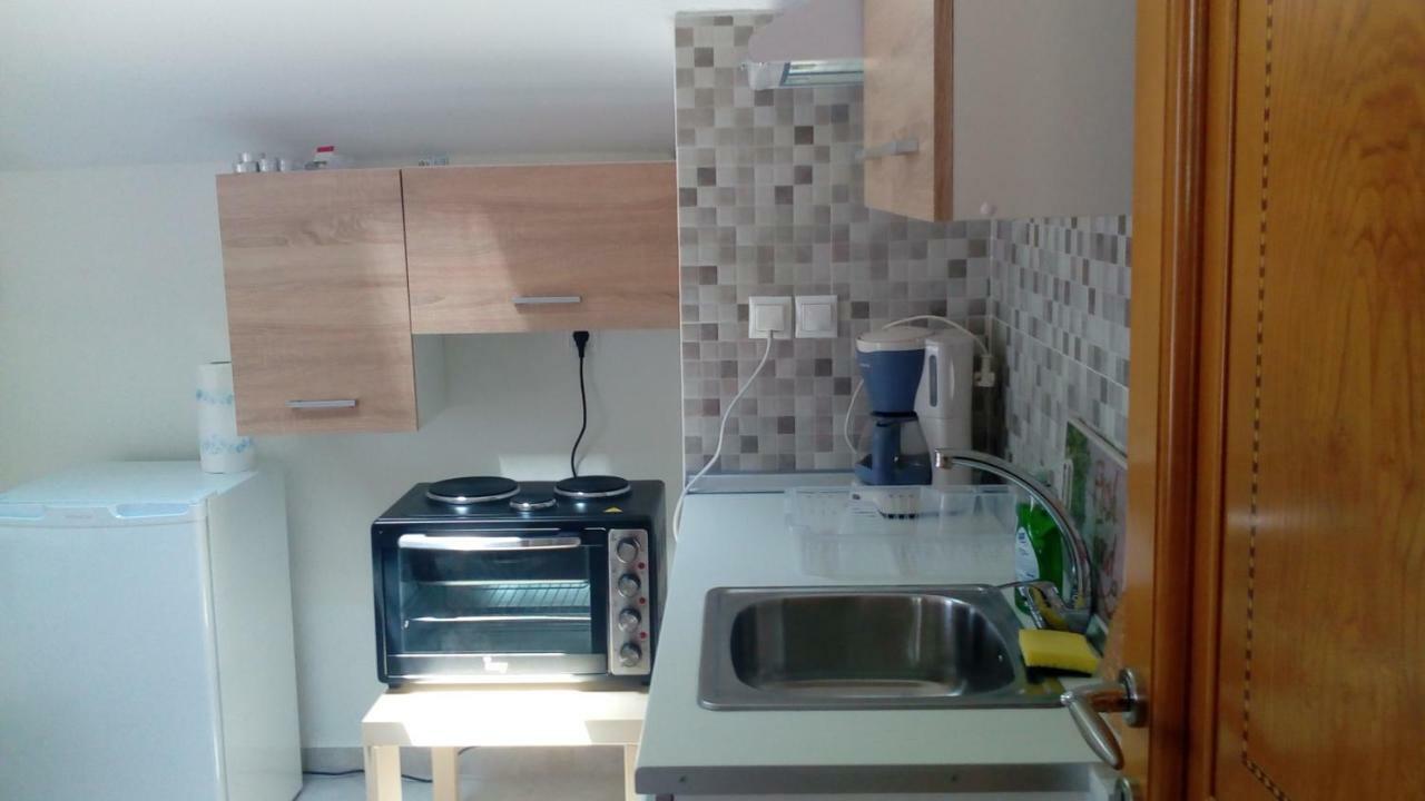 Olga'S Apartments Olympus And Garden View เนอา มิคานิโอนา ภายนอก รูปภาพ