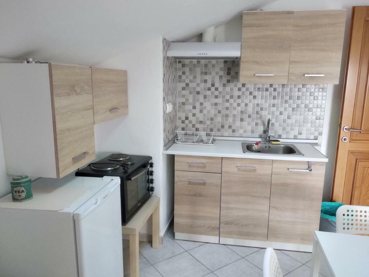 Olga'S Apartments Olympus And Garden View เนอา มิคานิโอนา ภายนอก รูปภาพ